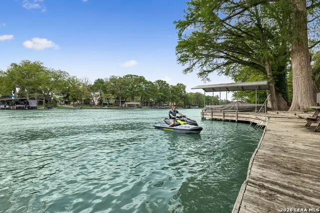 723 E Zipp Rd, New Braunfels, TX 78130 - #1