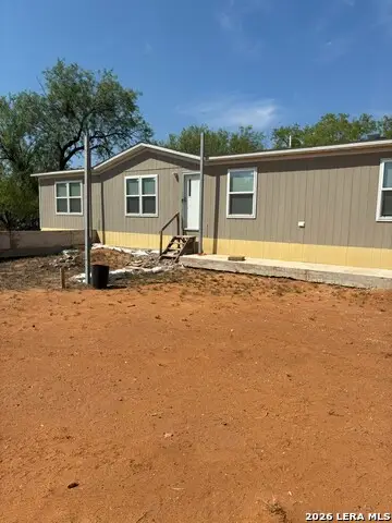 60 Childers Road, Artesia Wells, TX 78001 - #1