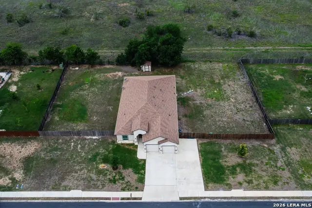 615 Abbott Rdg, Saint Hedwig, TX 78152 - #2