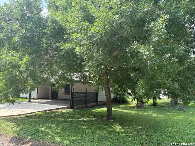 302 Booster St, Center Point, TX 78010 - #2