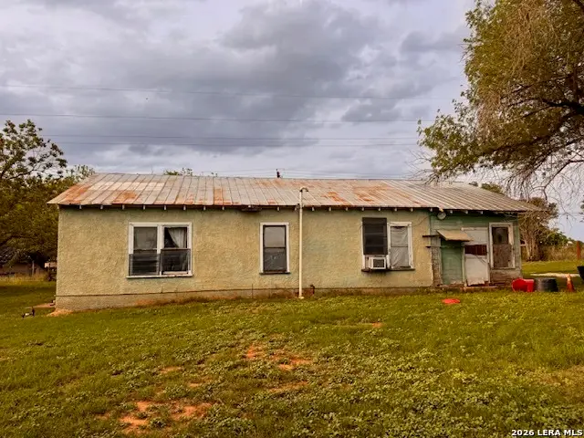 1115 County Road 669, Devine, TX 78016 - #2