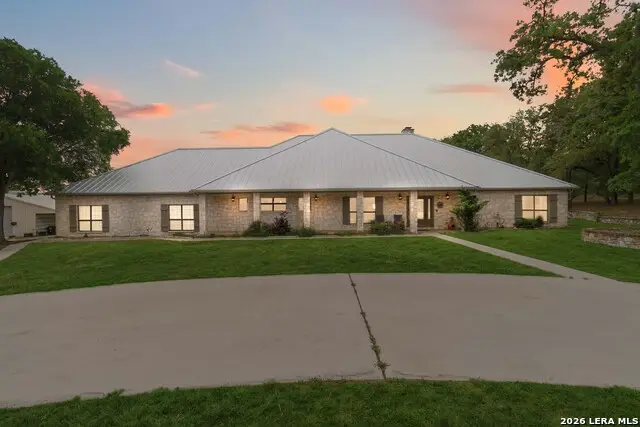 233 Twin Oaks Dr, La Vernia, TX 78121 - #2