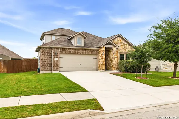 4547 Meadow Grn, Schertz, TX 78108