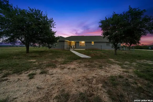 3727 Fm 467, Seguin, TX 78155 - #3