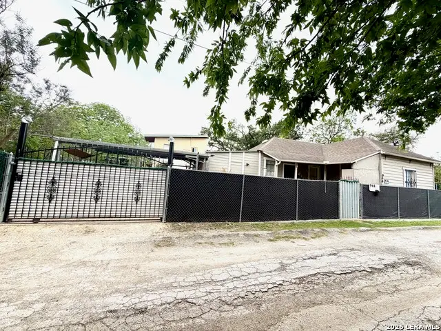 944 Briscoe Aly, San Antonio, TX 78207 - #2