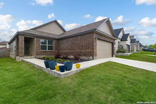 218 W Flowing River Dr, Boerne, TX 78006 - #2