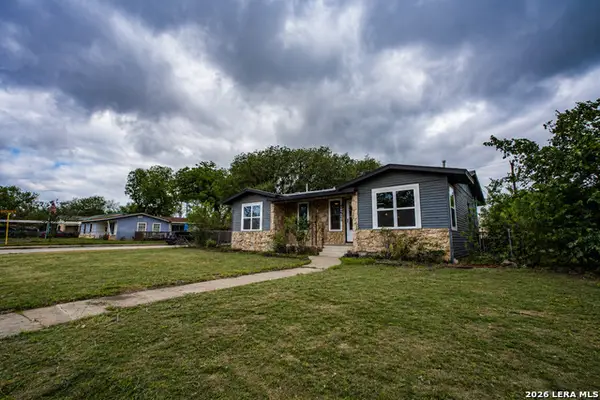 2423 Aiken St, San Antonio, TX 78237