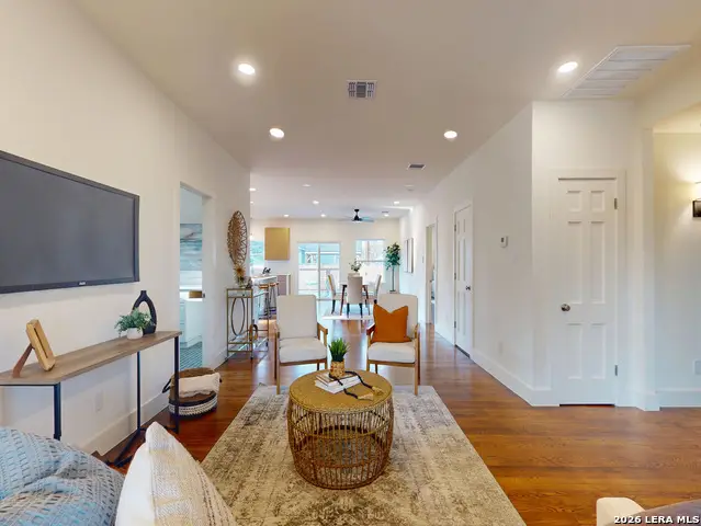 141 Chevy Chase Dr, San Antonio, TX 78209 - #3
