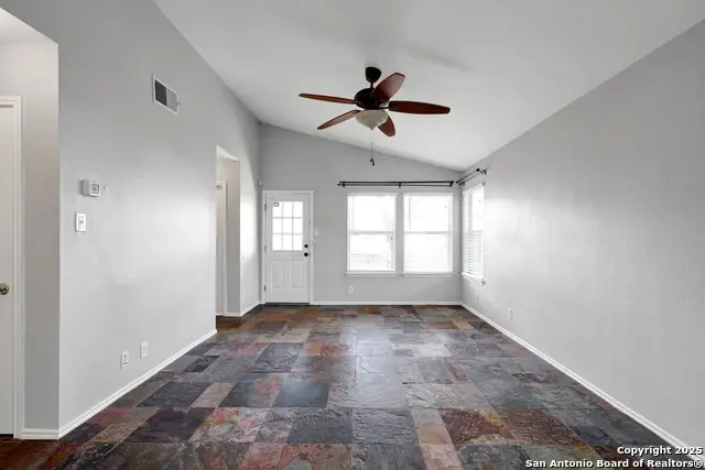 9406 Swans Xing, San Antonio, TX 78250 - #3