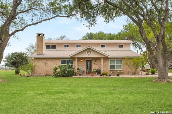 350 Ullrich, Marion, TX 78124
