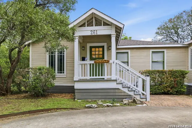 261 E Oakview Pl, San Antonio, TX 78209 - #2
