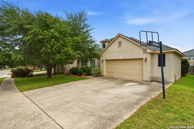 305 Hilton Dr, Cibolo, TX 78108 - #2
