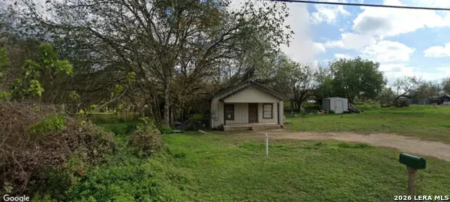 708 Peach, Floresville, TX 78114 - #1