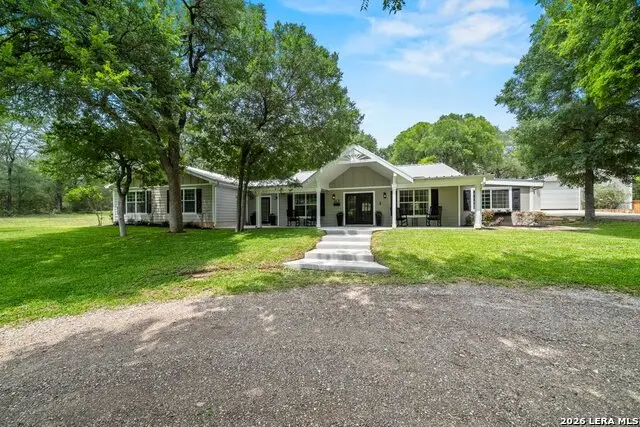601 Valley View West Rd, San Marcos, TX 78666 - #2
