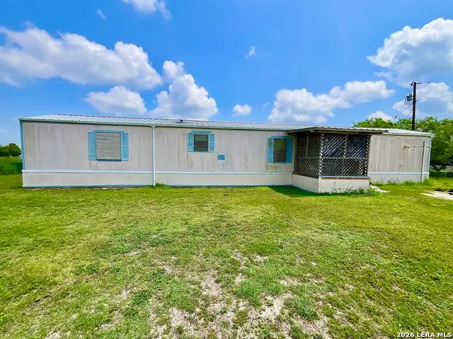 110 Agape Rd, Woodsboro, TX 78393 - #1