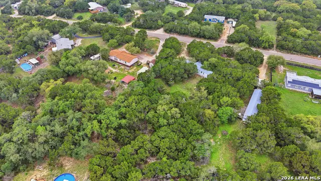 906 Qappuella Dr, Canyon Lake, TX 78133 - #2