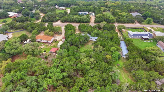 906 Qappuella Dr, Canyon Lake, TX 78133 - #3
