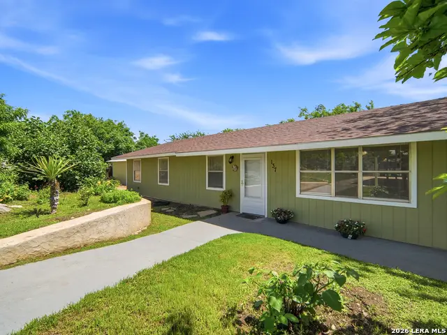 137 Michon Dr S, Kerrville, TX 78028 - #1