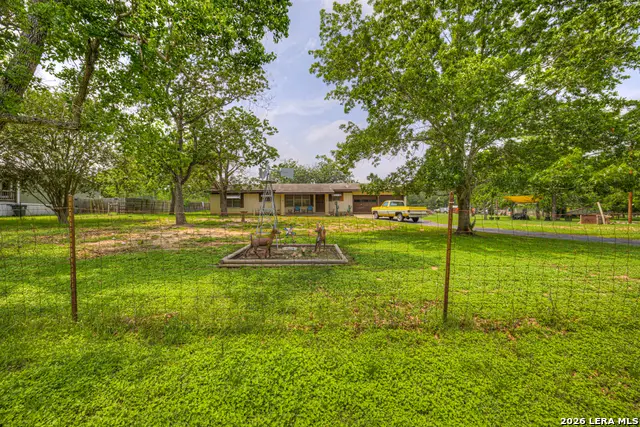 236 Shady Ln, Seguin, TX 78155 - #1