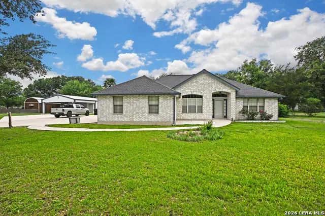 125 Red Oak Trl, Marion, TX 78124 - #1