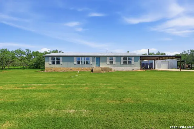 152 E County Road 304, Jourdanton, TX 78026 - #2