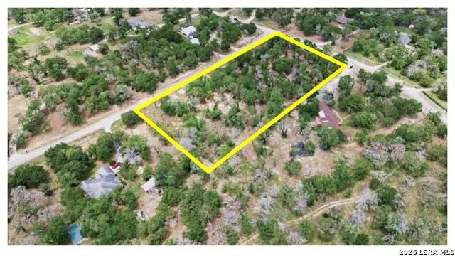 105 Scenic Oak Dr, Floresville, TX 78114 - #2