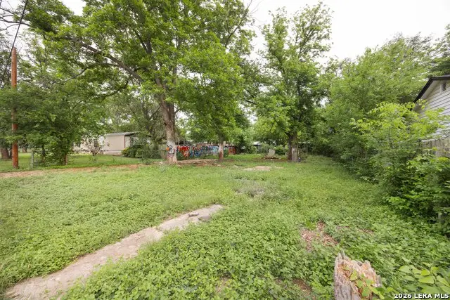 607 15th, Hondo, TX 78861 - #2