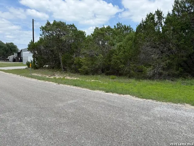 1252/1264 High Hills Dr, Canyon Lake, TX 78133 - #3