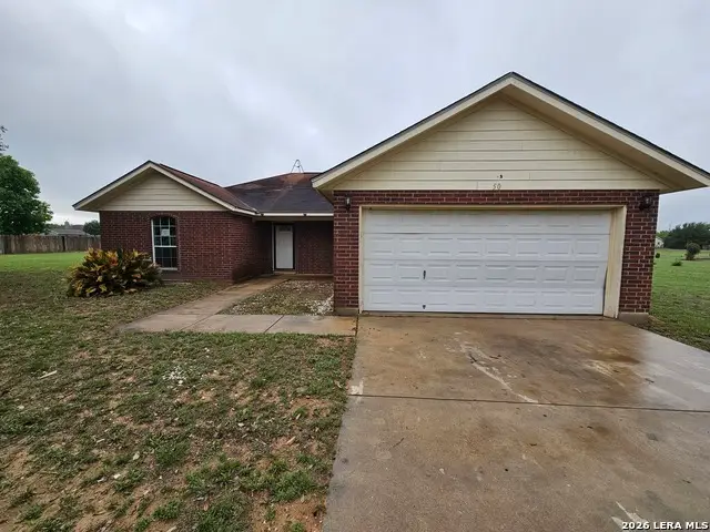 50 Rock Dove Dr, Lytle, TX 78052 - #2