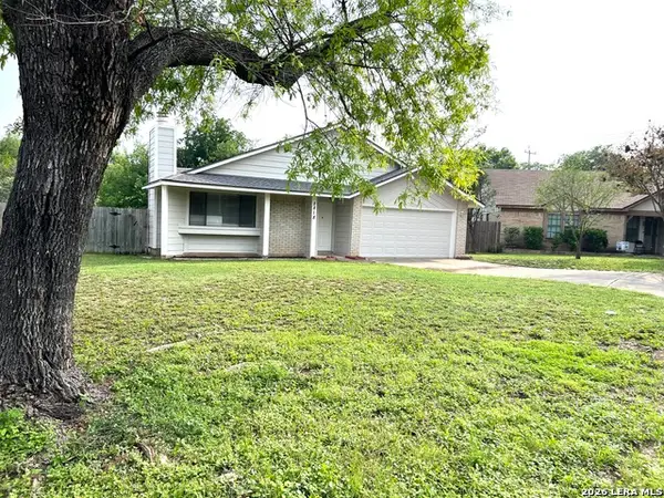 8818 Ridge Gate St, San Antonio, TX 78250