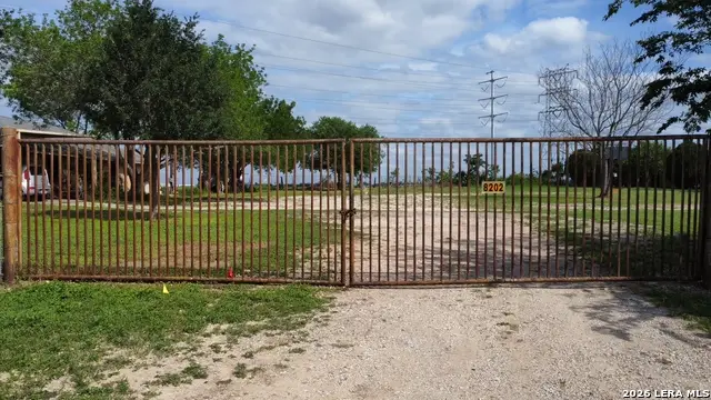 8202 New Laredo Hwy, San Antonio, TX 78211 - #1