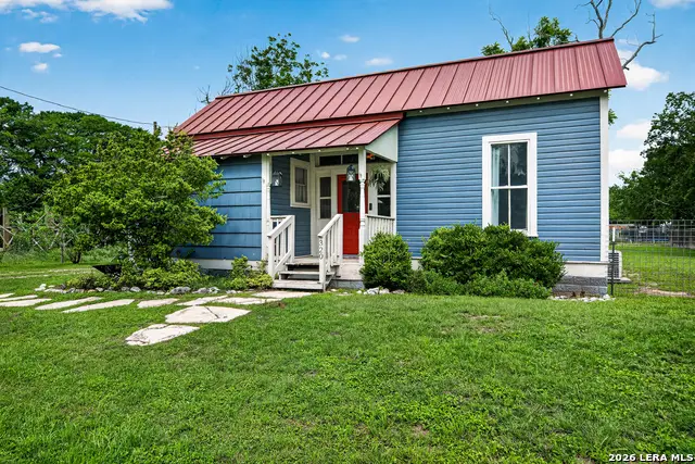 320 Second St, Comfort, TX 78013 - #3