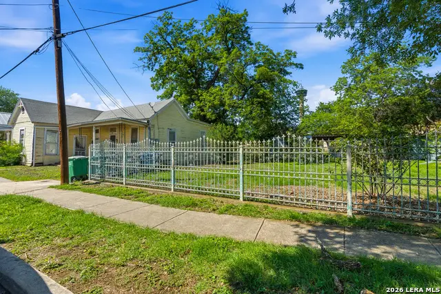 221 Leigh St, San Antonio, TX 78210 - #3