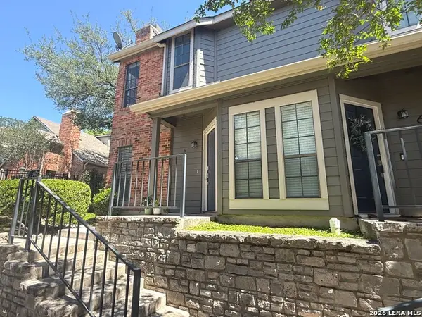8 Chapel Hill Cir #BLDDG M UNIT 8, San Antonio, TX 78240