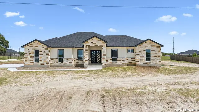 109 Summer Meadow Dr, La Vernia, TX 78121 - #2