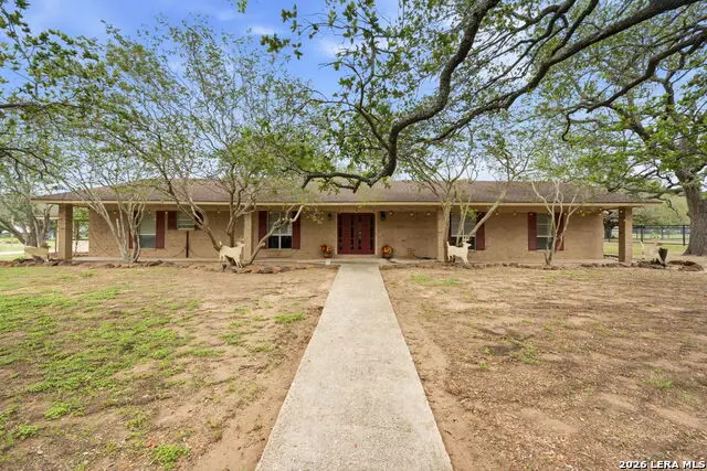 105 Deer Run, Pleasanton, TX 78064 - #2