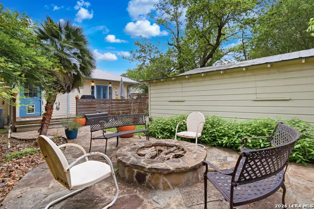 310 Queen Anne Ct, San Antonio, TX 78209 - #3