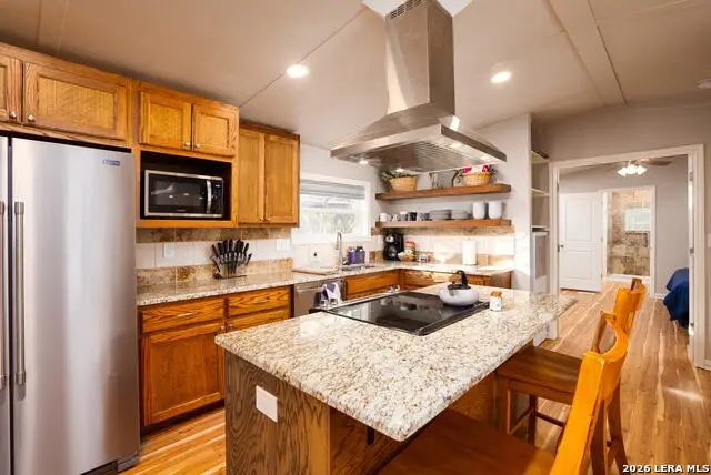 511 Forest Hill St, Canyon Lake, TX 78133 - #2
