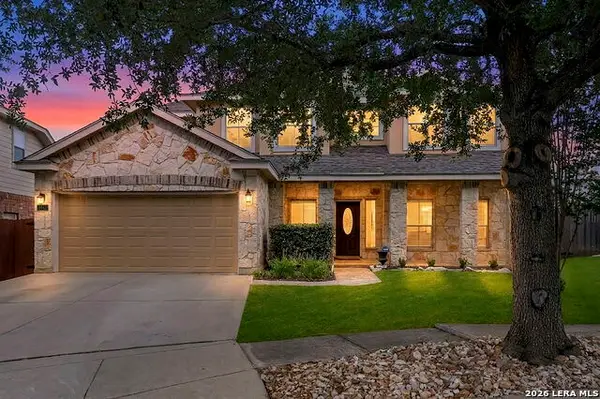 8942 Firebaugh Dr, Helotes, TX 78023