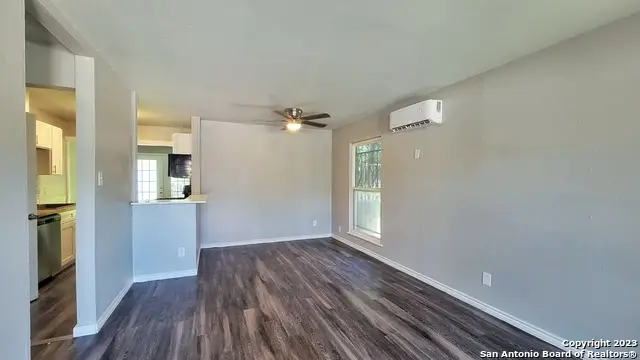 527 Valley Park Dr, San Antonio, TX 78227 - #3