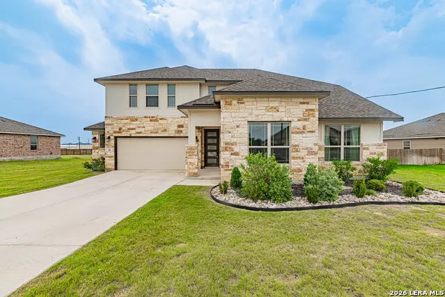 109 Willow Oak Trl, Floresville, TX 78114 - #2