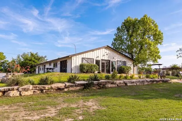 121 Simpson Rd, Comfort, TX 78013 - #1