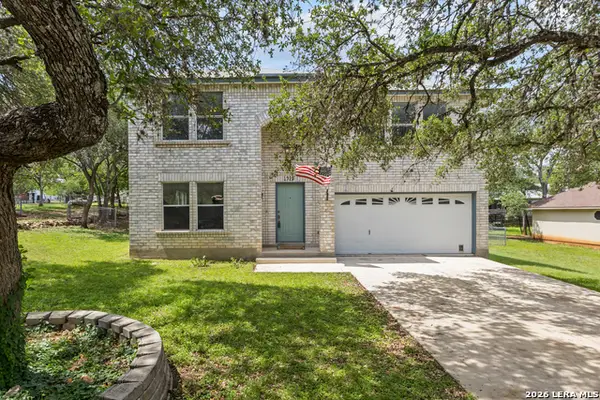 1923 Town Oak Dr, San Antonio, TX 78232