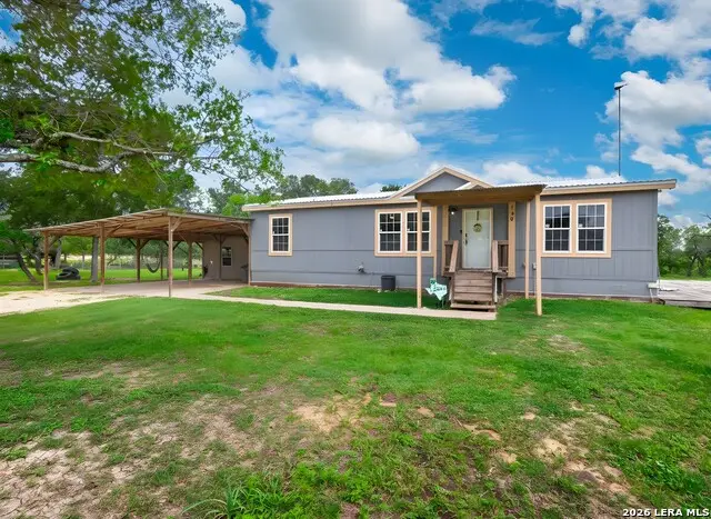 149 High Ridge Meadows Dr, Gonzales, TX 78629 - #1