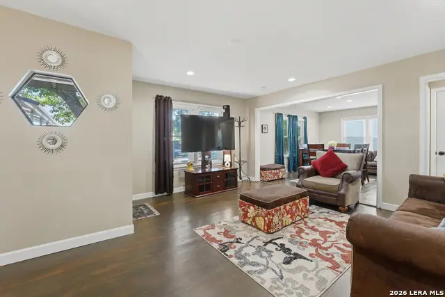 1236 S Academy Ave, New Braunfels, TX 78130 - #3
