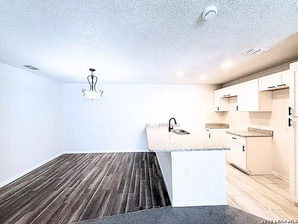 10527 Perrin Beitel Rd #D207, San Antonio, TX 78217