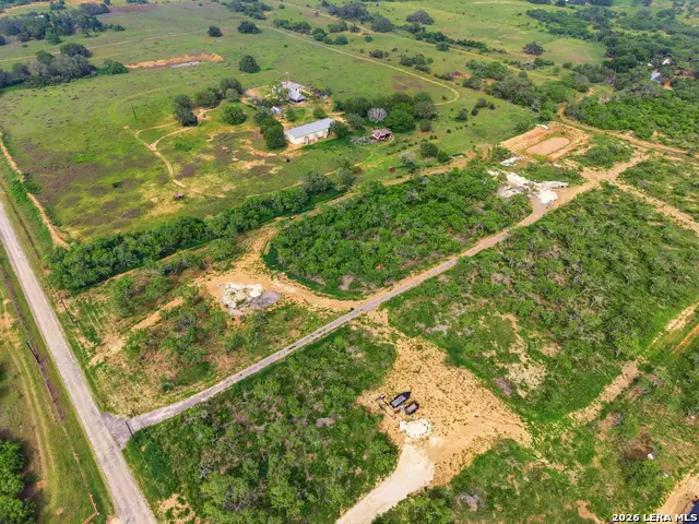 2105 County Road 124, Floresville, TX 78114 - #3