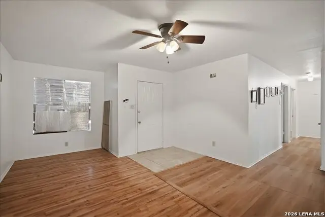 1307 Amy St, George West, TX 78022 - #3