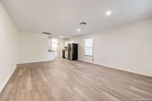 519 S San Gabriel Ave, San Antonio, TX 78237 - #3