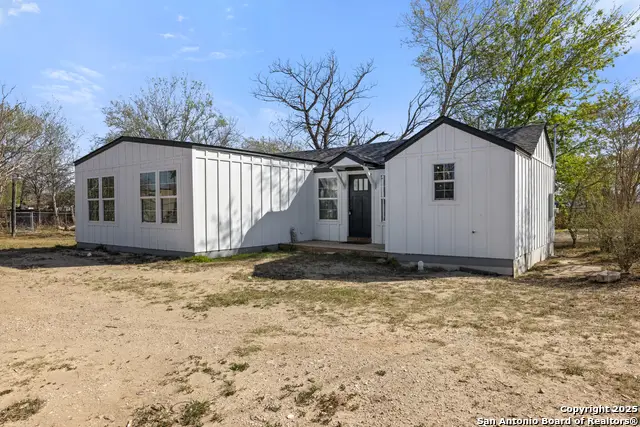 362 Avenue J, Poteet, TX 78065 - #2
